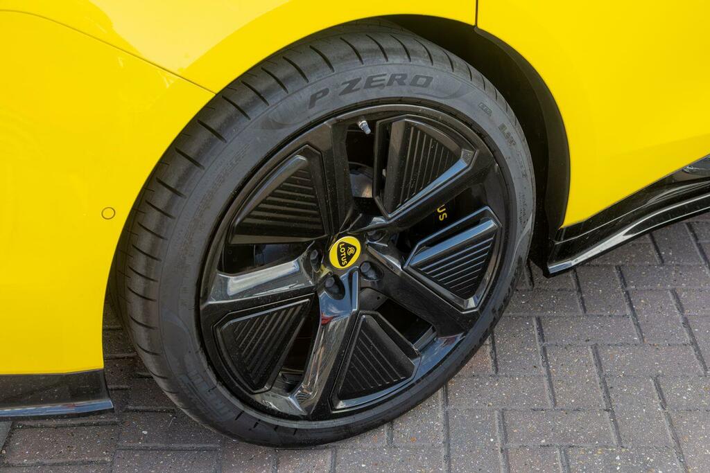 Lotus Emeya 450Kw 600 Gt Se 102Kwh Saloon SG26AZZ White #19