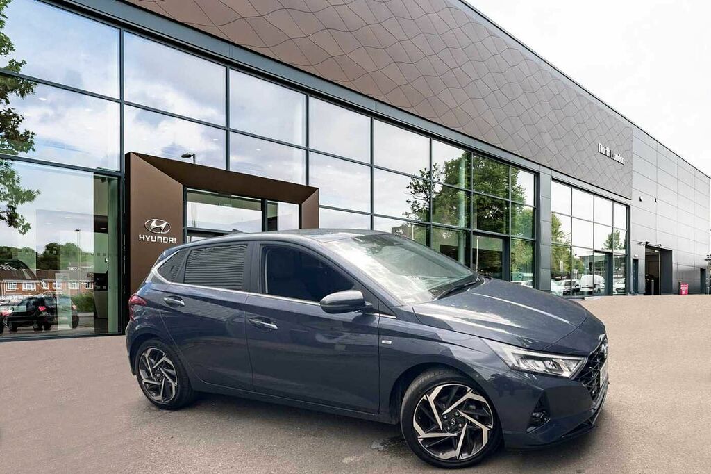 Hyundai I20 1.0 T-gdi 100Ps Premium 48 Volt Hybrid Grey