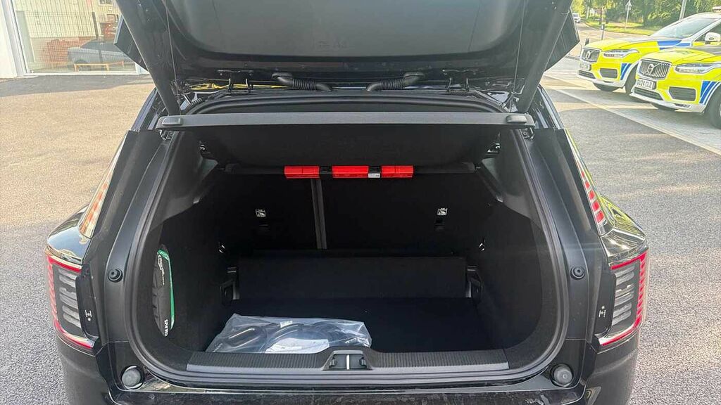 Volvo EX30 Volvo Ex30 Estate 315Kw Twin Motor Performance Plu Black #13