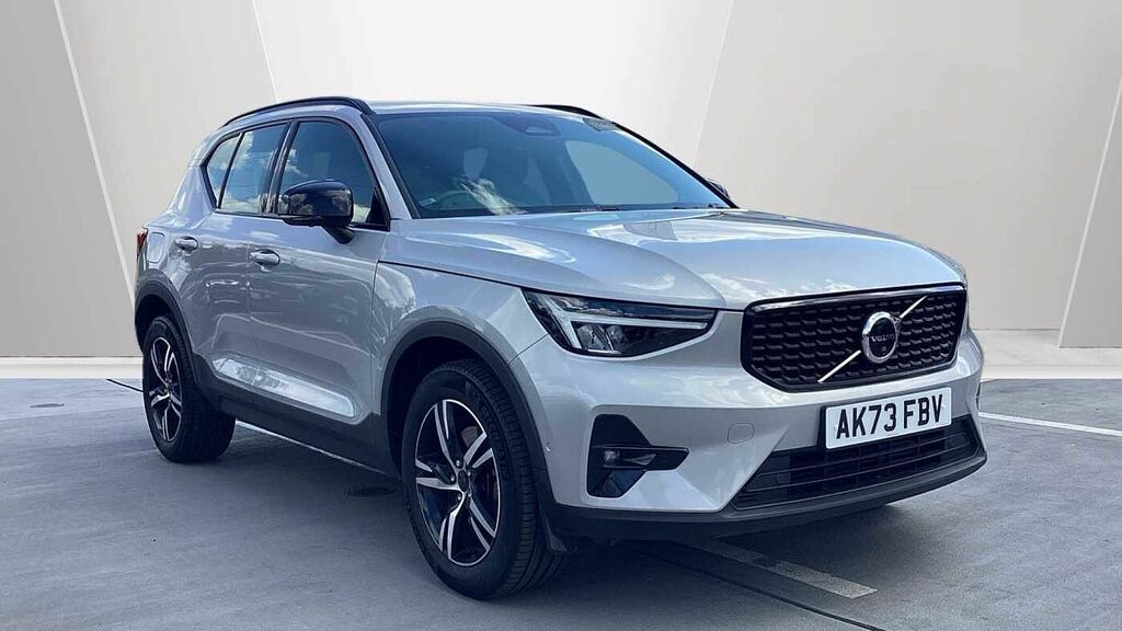 Volvo XC40 Plus, B4 Awd Mild Hybrid, Dark Silver