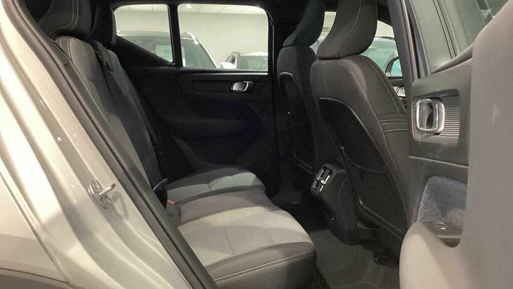 Volvo XC40 Plus, B4 Awd Mild Hybrid, Dark AK23FBV Silver #6