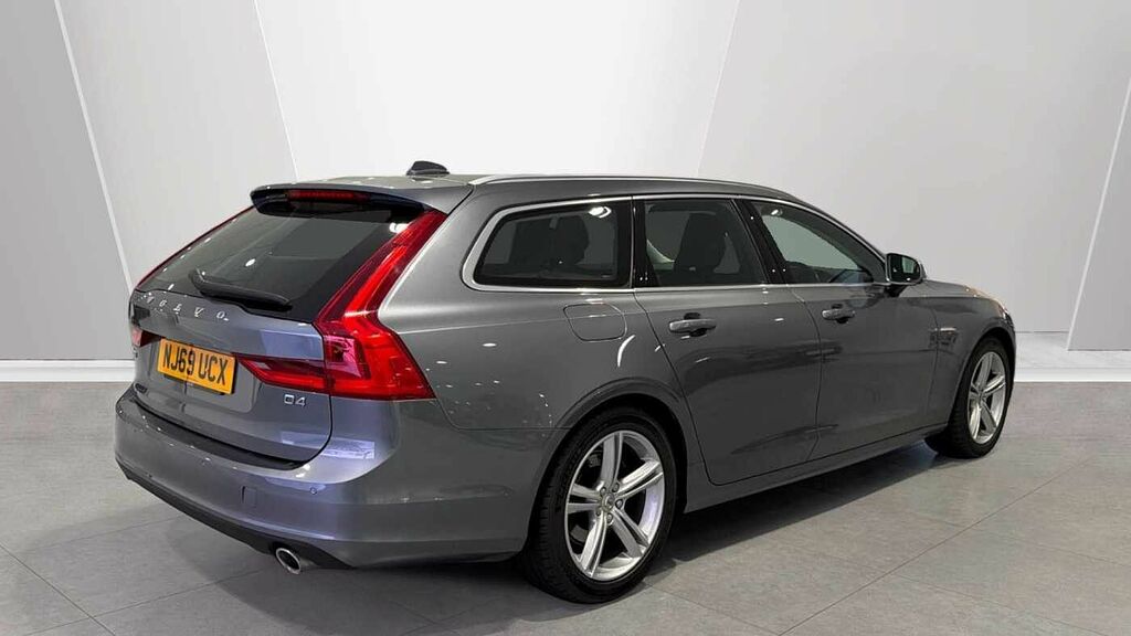 Volvo V90 D4 Momentum Plus Grey #2