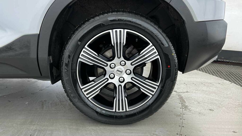 Volvo XC40 Inscription, T3 Silver #4