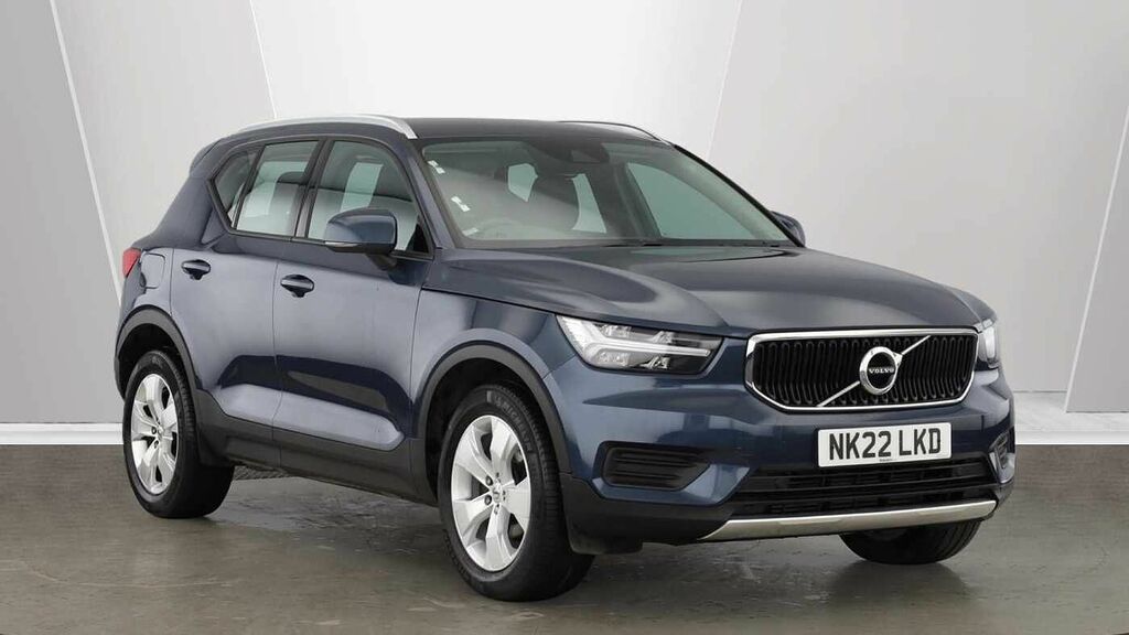 Volvo XC40 Momentum, T3 Blue