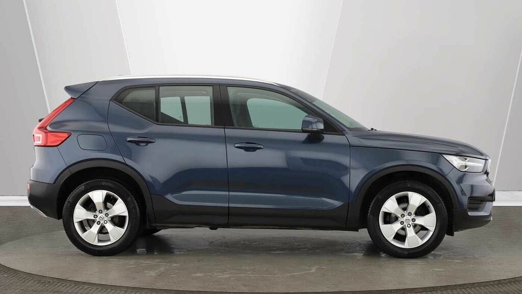 Volvo XC40 Momentum, T3 Blue #2
