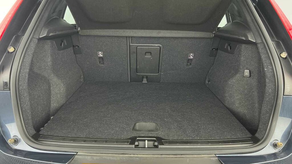 Volvo XC40 Momentum, T3 Blue #5