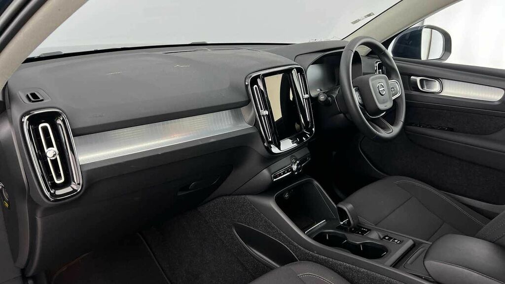 Volvo XC40 Momentum, T3 Blue #6