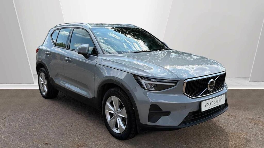 Volvo XC40 Core, B3 Mild Hybrid, Grey