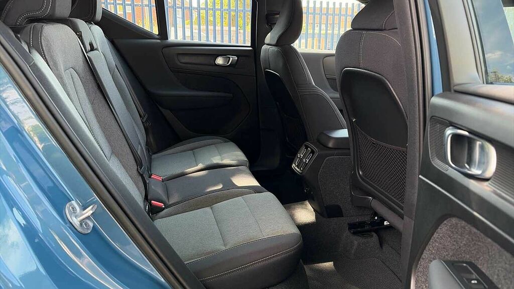 Volvo XC40 Plus, B4 Mild Hybrid, Dark Blue #6