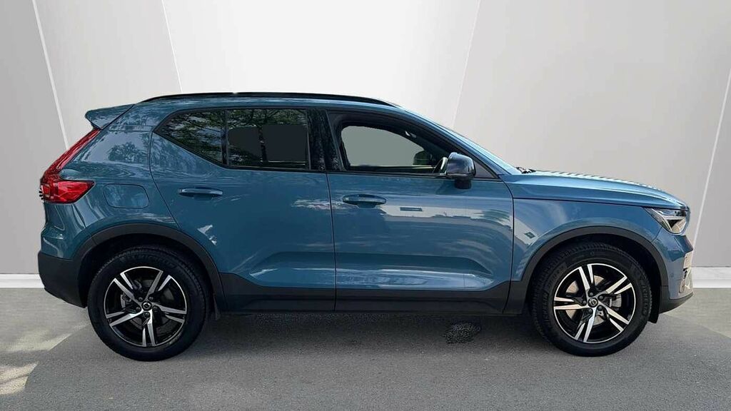 Volvo XC40 Plus, B4 Mild Hybrid, Dark Blue #3