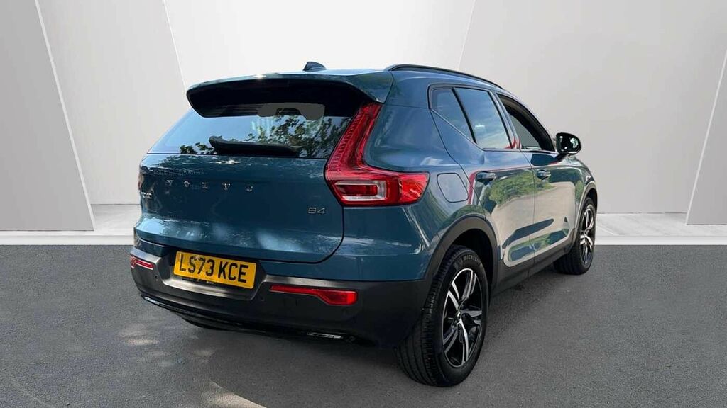 Volvo XC40 Plus, B4 Mild Hybrid, Dark Blue #2