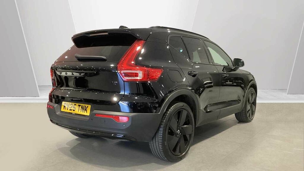Volvo XC40 Black Edition Plus, B3 Mild Hybrid, Black #2