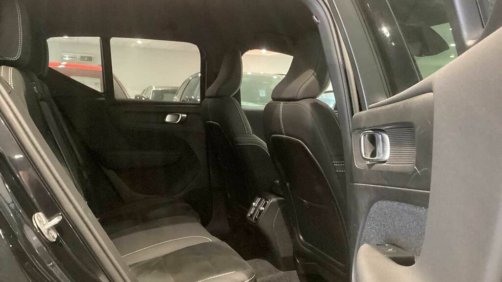 Volvo XC40 Black Edition Plus, B3 Mild Hybrid, Black #6