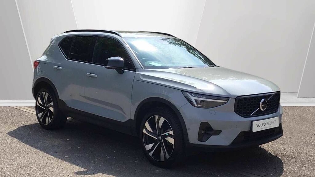 Volvo XC40 Ultra, B3 Mild Hybrid, Dark RV75CGY Grey