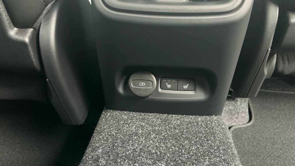 Volvo EX40 Twin Motor Ultra Sunroof, Harmankardon Sound, 36 Grey #27