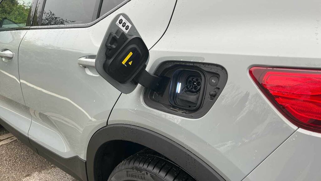 Volvo EX40 Twin Motor Ultra Sunroof, Harmankardon Sound, 36 Grey #14