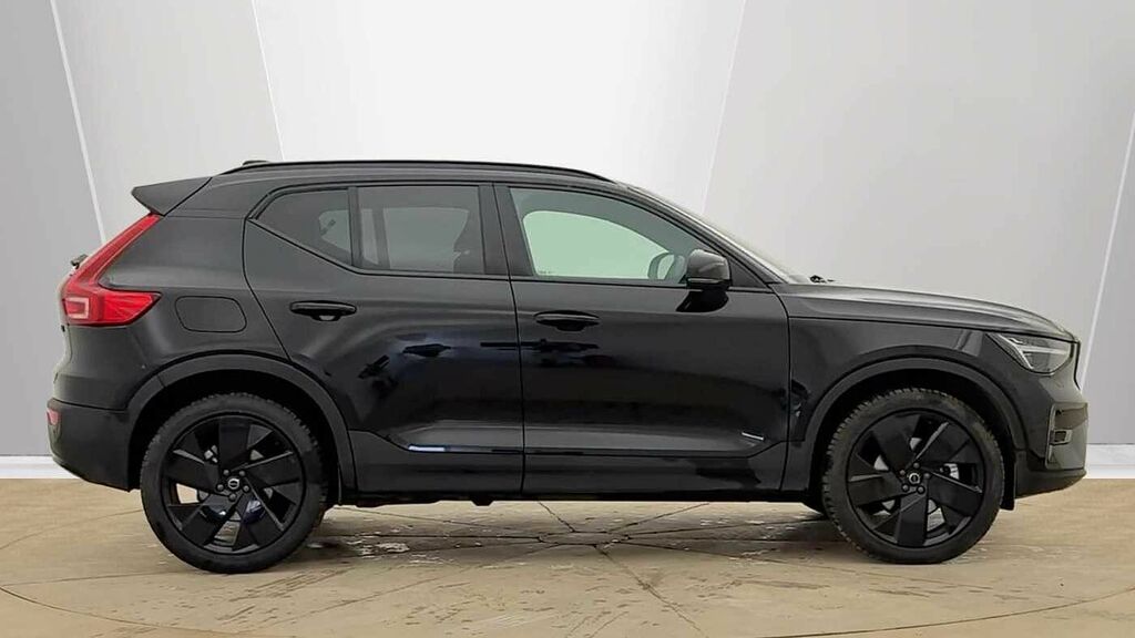 Volvo XC40 Black Edition Ultra, B4 Mild Hybrid, OX75BFL Black #2