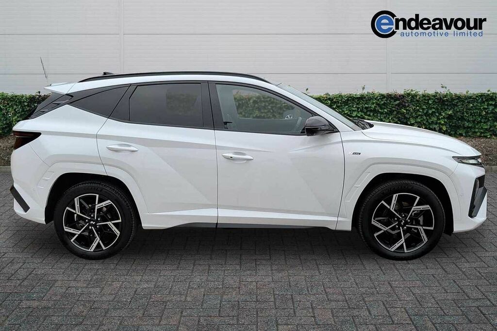 Hyundai Tucson 1.6T Hybrid N Line S LM74DVJ White #2