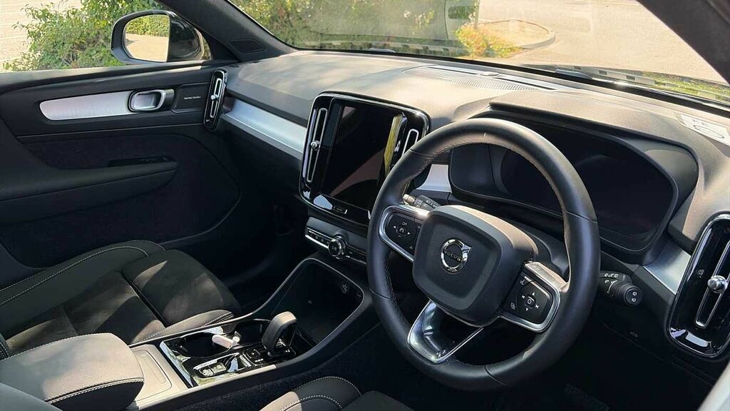 Volvo XC40 Black Edition Ultra, B4 Mild Hybrid, RO75MDJ Black #4