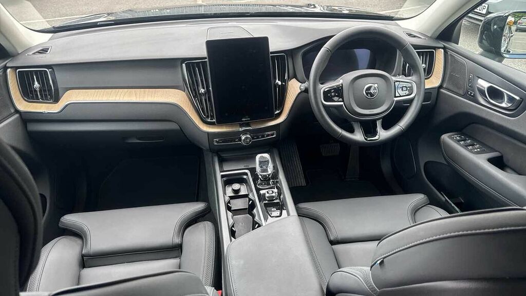 Volvo XC60 Plus, B5 Awd Mild Hybrid, Dark RF25AYP Black #5