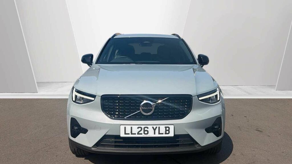 Volvo XC40 B3 P Black Edition Plus Blue #8