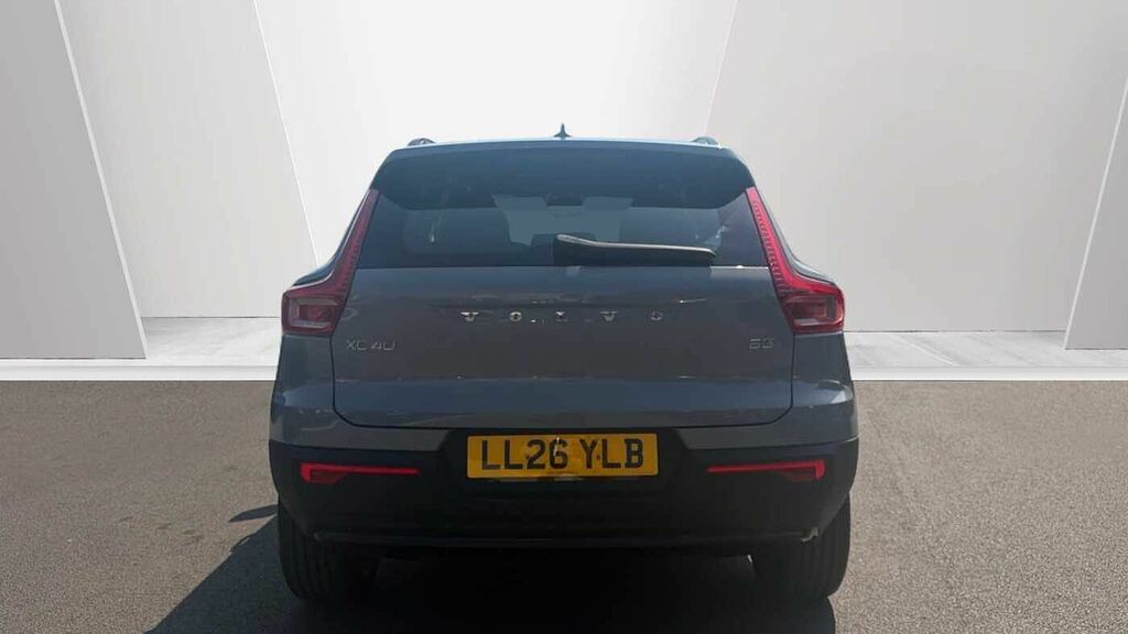 Volvo XC40 B3 P Black Edition Plus Blue #7