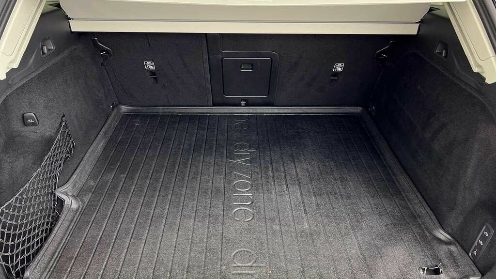 Volvo XC60 Ultimate Grey #37