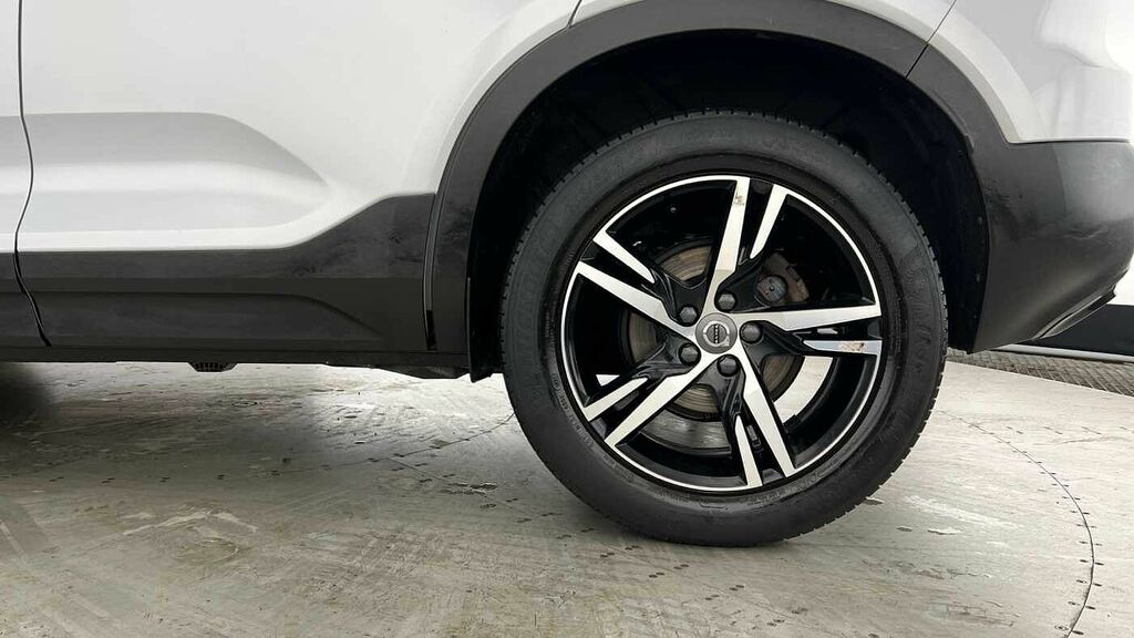 Volvo XC40 R-design, T3 Silver #4