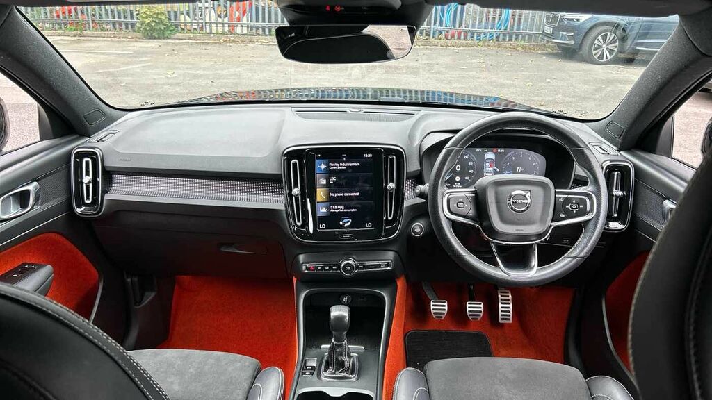 Volvo XC40 R-design, T3 Black #5