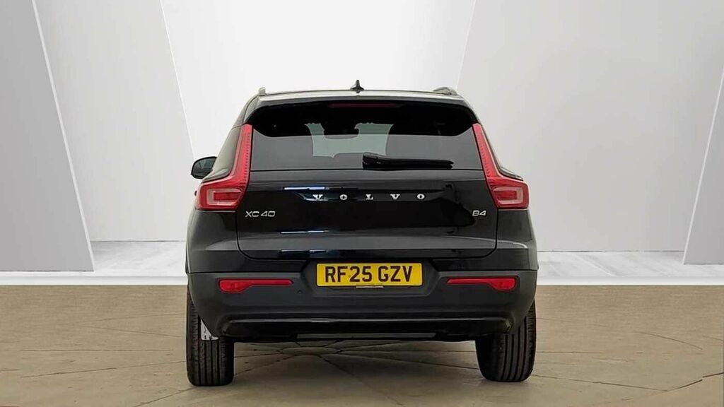 Volvo XC40 Plus, B4 Mild Hybrid, Dark Black #4
