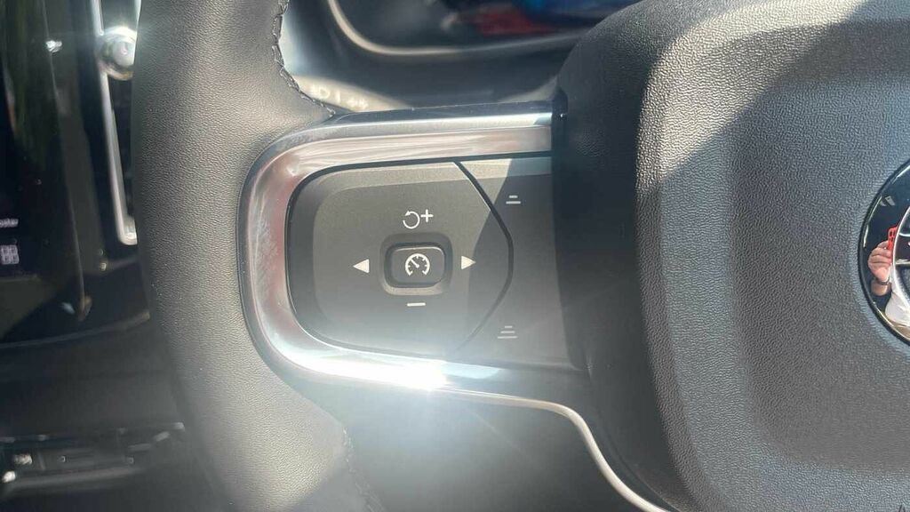 Volvo XC40 2.0 B3p Plus Black Edition Black #19