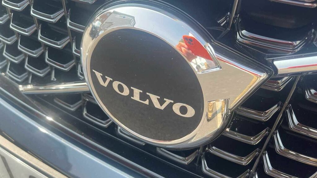 Volvo XC40 2.0 B3p Plus Black Edition Black #35
