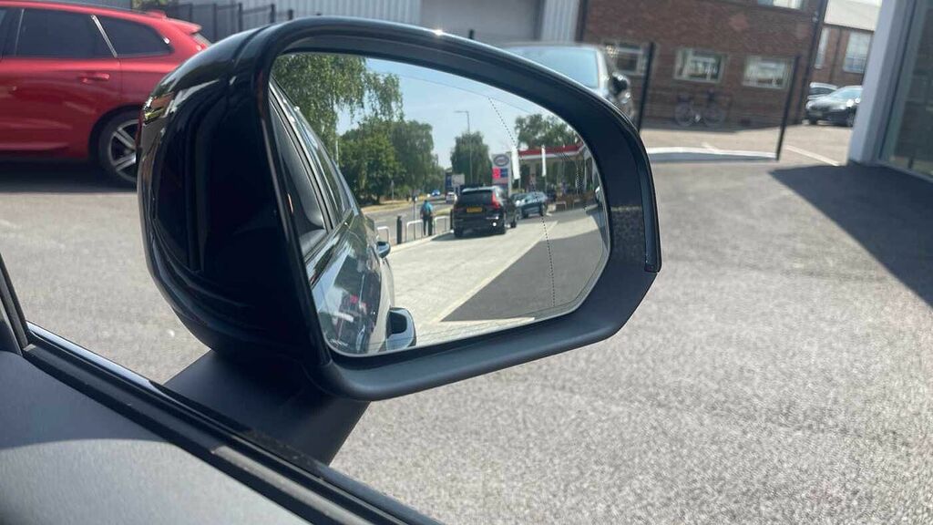 Volvo XC40 2.0 B3p Plus Black Edition Black #29