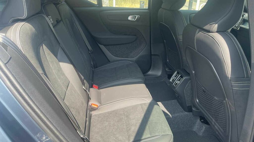Volvo XC40 Plus, B3 Mild Hybrid, Dark Blue #6