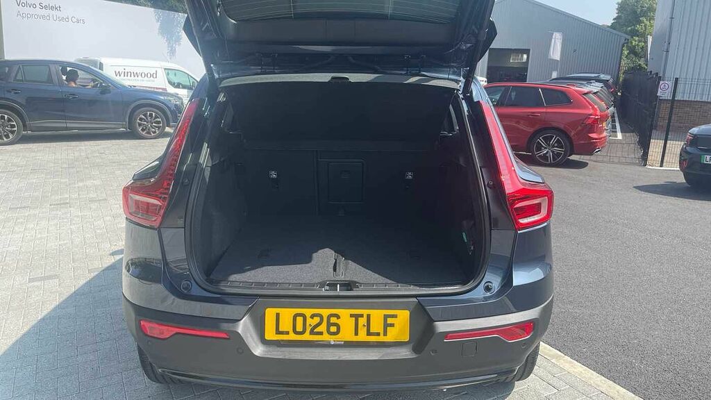 Volvo XC40 2.0 B3p Plus Black Edition Black #13