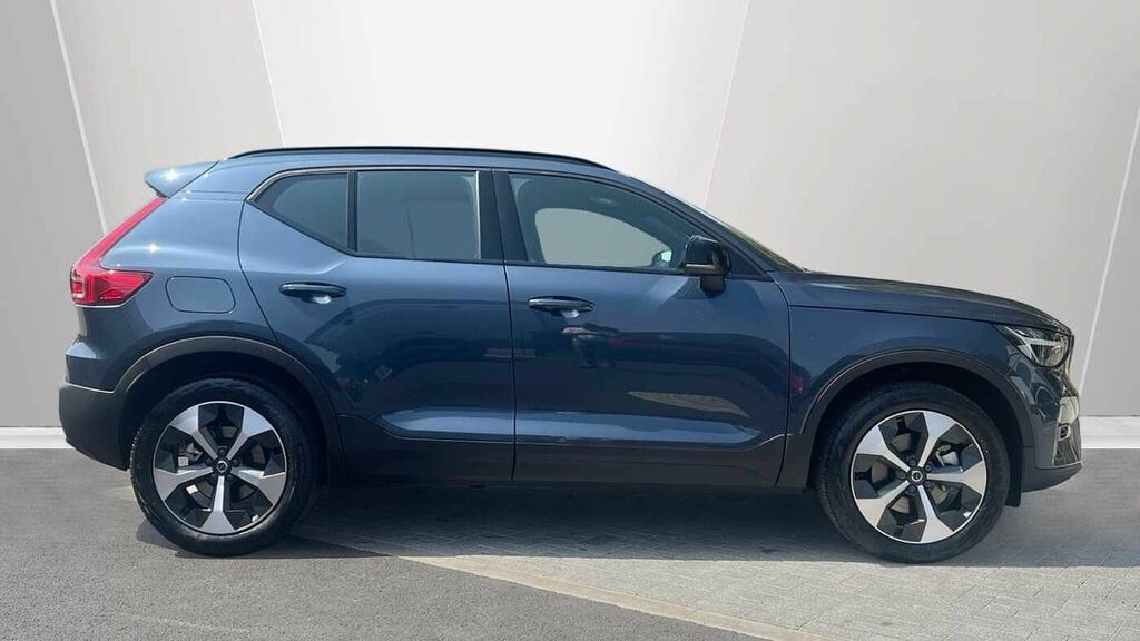 Volvo XC40 Plus, B3 Mild Hybrid, Dark Blue #3