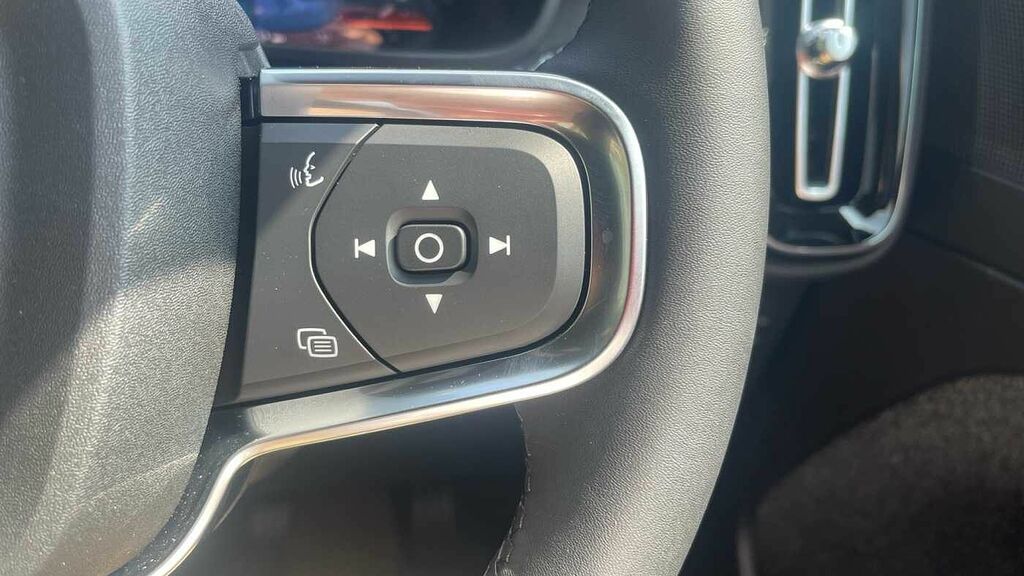 Volvo XC40 2.0 B3p Plus Black Edition Black #20