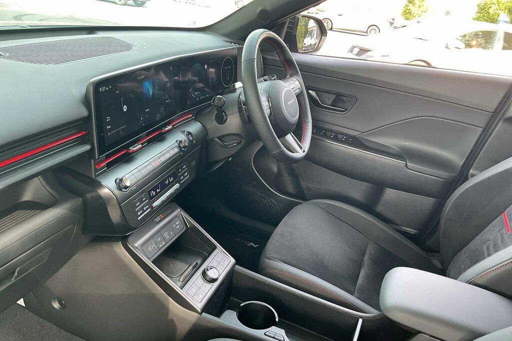 Hyundai Kona 1.6 Hybrid 138 N Line S Dct LN26UJJ Black #2