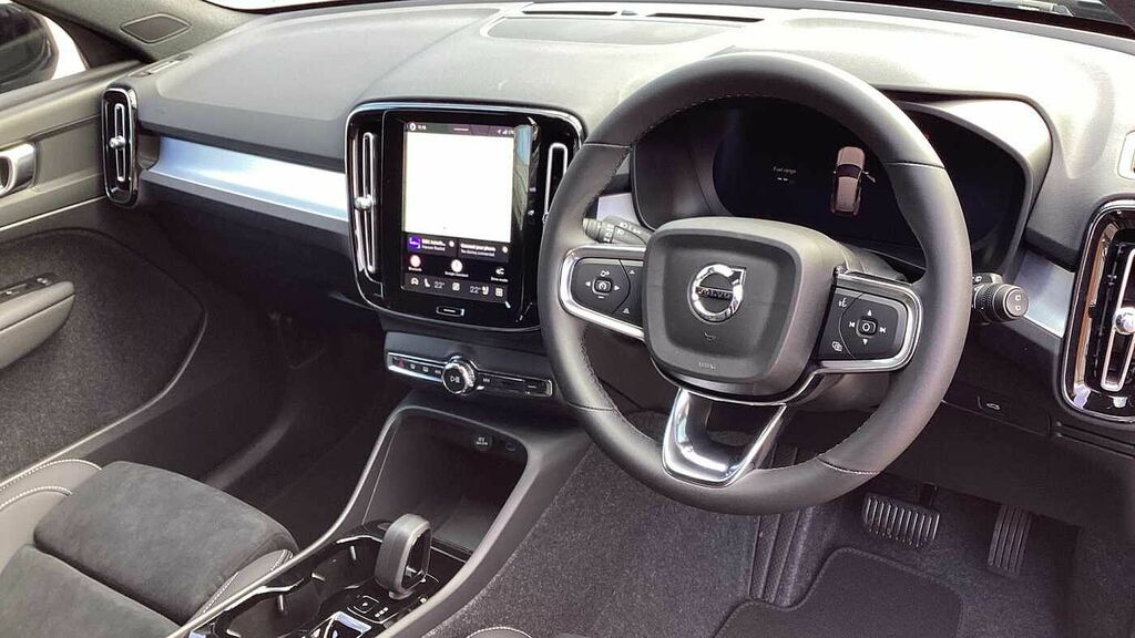 Volvo XC40 Black Edition Plus, B4 Mild Hybrid, LR26GCV Blue #4