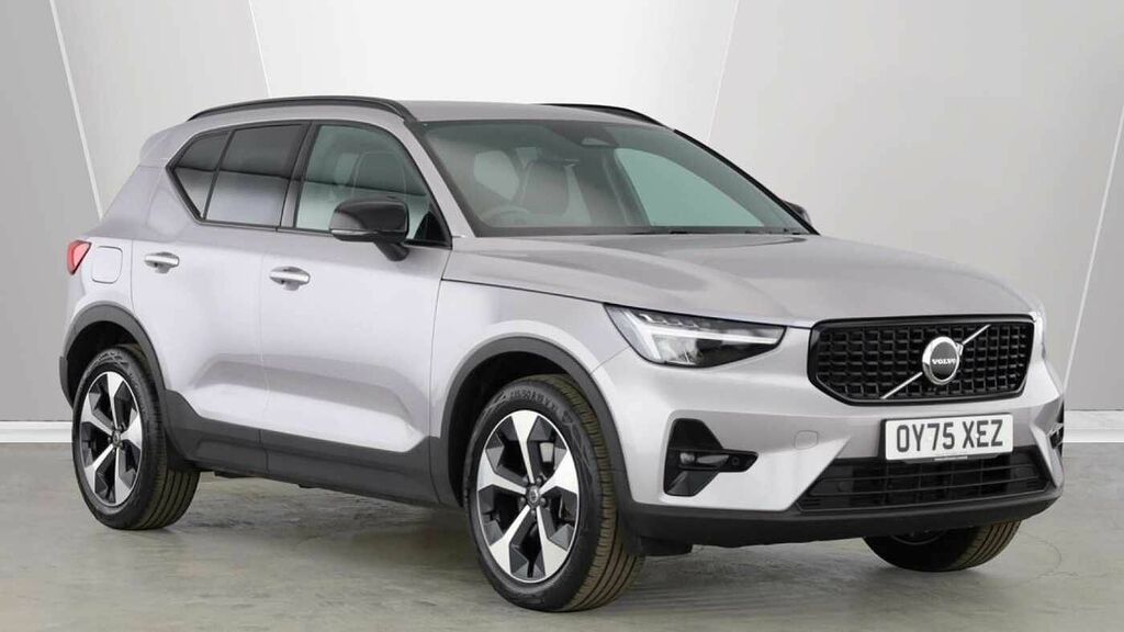 Volvo XC40 Plus, B3 Mild Hybrid, Dark OY75XEZ Silver