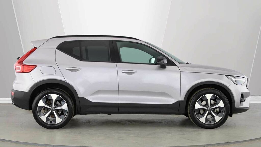 Volvo XC40 Plus, B3 Mild Hybrid, Dark OY75XEZ Silver #2