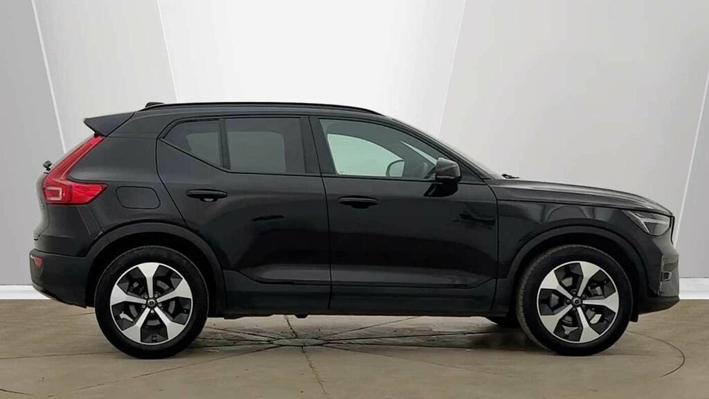 Volvo XC40 Plus, B4 Mild Hybrid, Dark Black #2