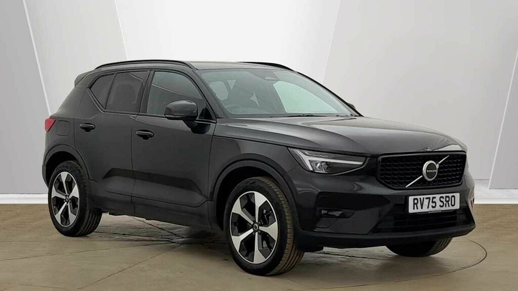 Volvo XC40 Plus, B4 Mild Hybrid, Dark Black