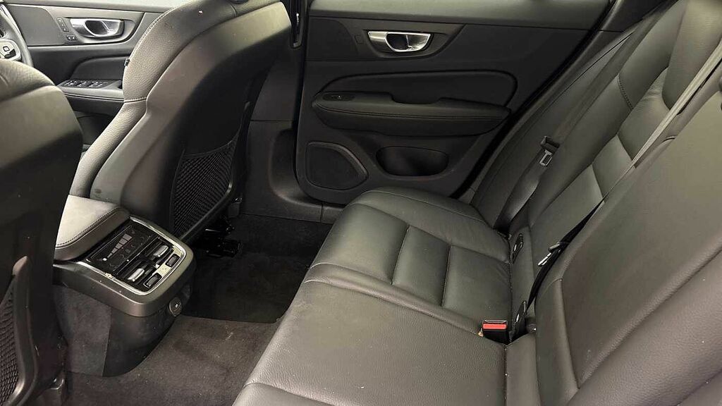 Volvo V60 V60 2.0 B4p Plus Dark 7 Speed Blue #7
