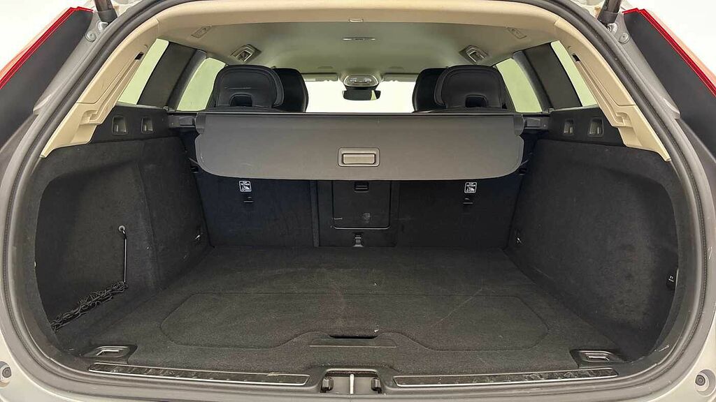 Volvo V60 Plus, B4 Mild Hybrid, Dark Grey #5