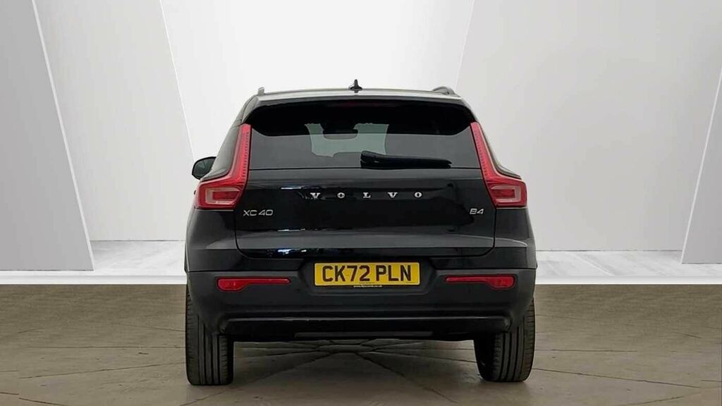 Volvo XC40 Ultimate, B4 Mild Hybrid, Dark Black #4