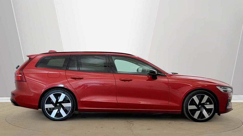 Volvo V60 Ultra, T8 Awd Plug-in Hybrid, Dar Red #2
