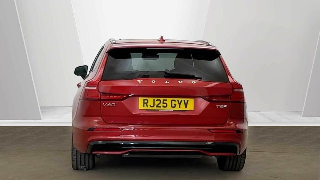 Volvo V60 Ultra, T8 Awd Plug-in Hybrid, Dar Red #4