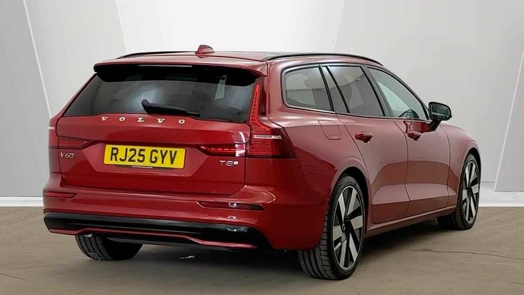 Volvo V60 Ultra, T8 Awd Plug-in Hybrid, Dar Red #3