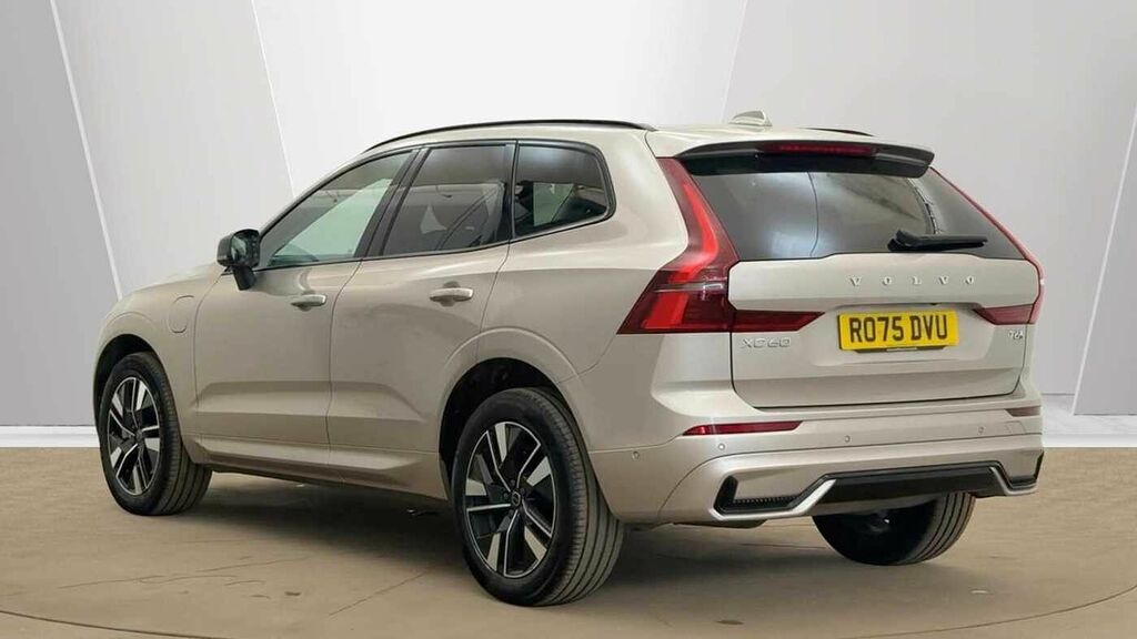 Volvo XC60 Plus, T6 Awd Plug-in Hybrid, Dark  #5